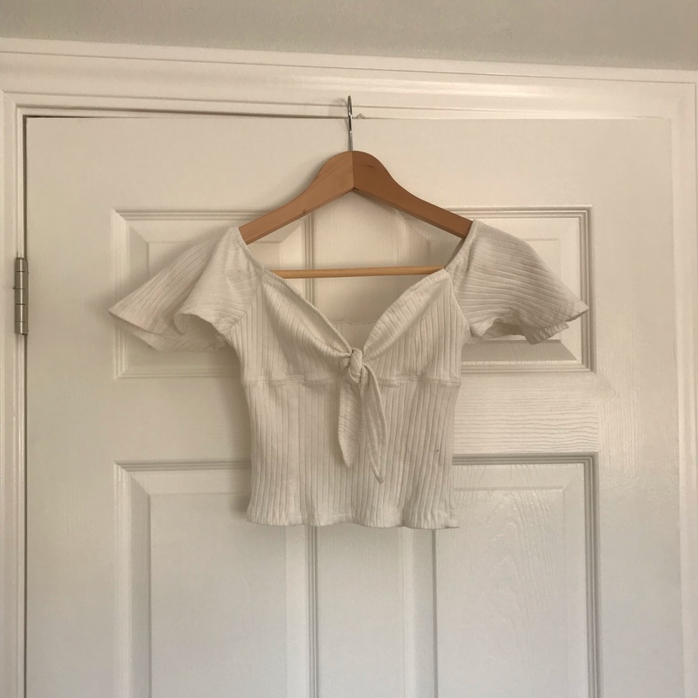 White cropped shirt with fluttery sleeves